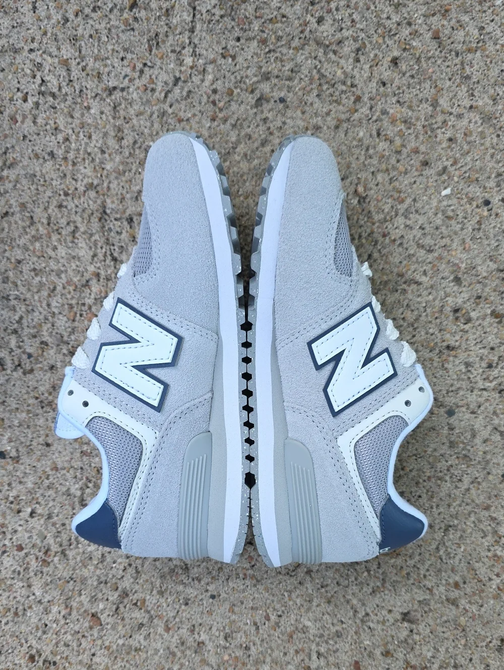 NWT New Balance 574 Grey & Blue Athletic Shoes Sneakers Size 13.5